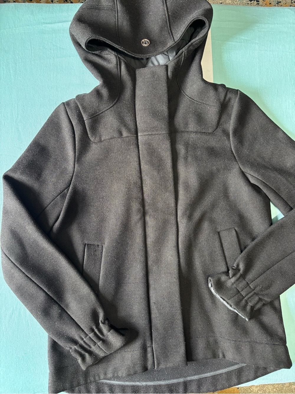 Lululemon Woven Swing Coat in a charcoal black & grey tweed texture. (Read des)